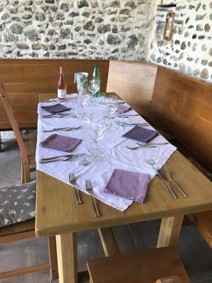 La Bergerie Des Amandiers Chambres Et Table D'Hotes Malataverne Exterior photo